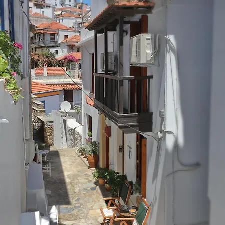 Magdalini's House In Skopelos Town